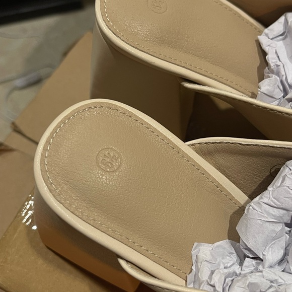Chic Cream Women's Platform Mules - Picture 4 of 5